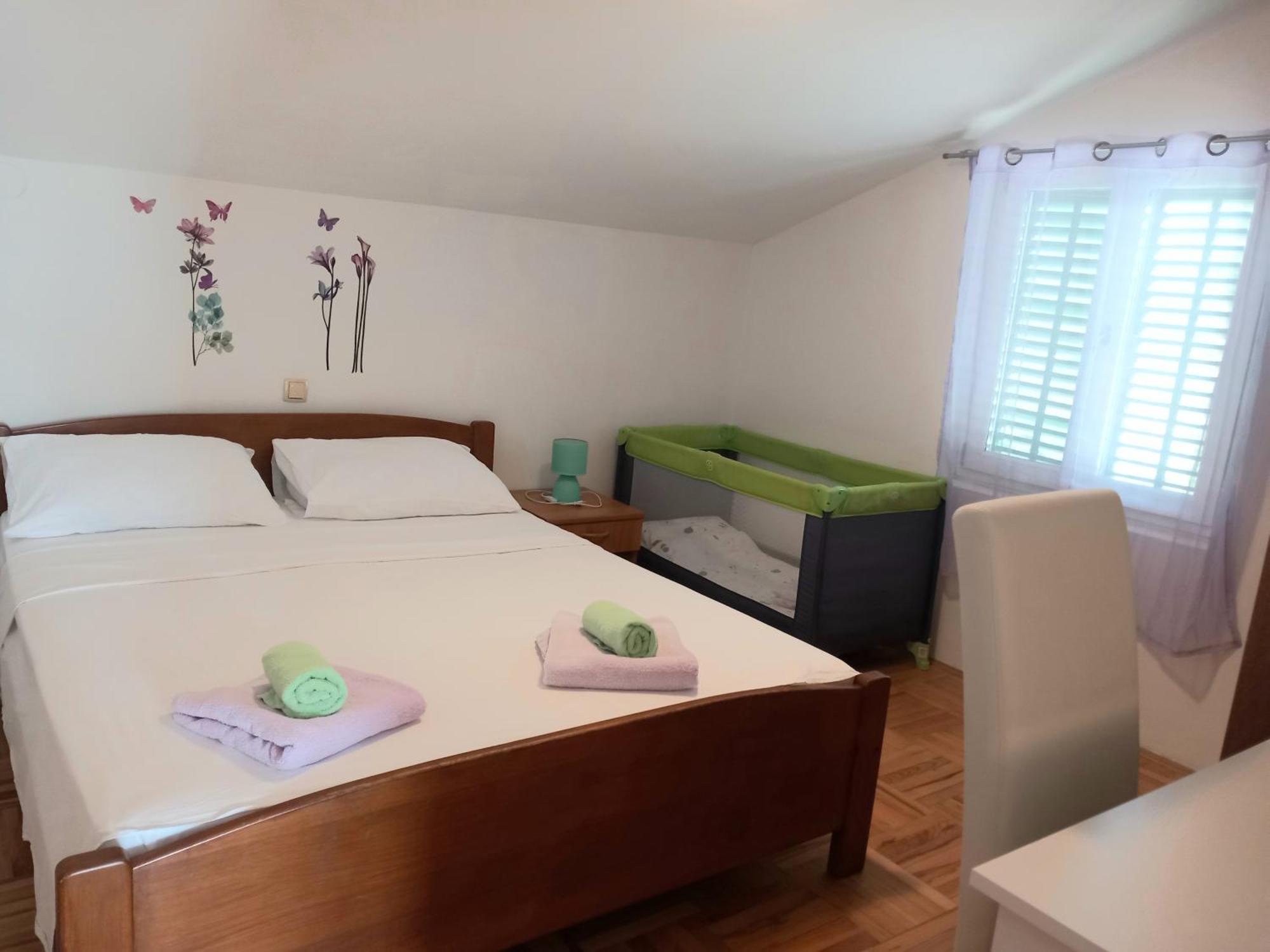 Apartments Mira 洛帕 外观 照片